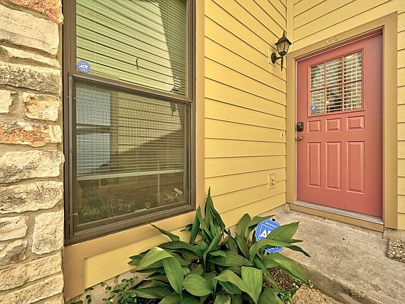 2nd image of 5107 Leralynn St APT 104