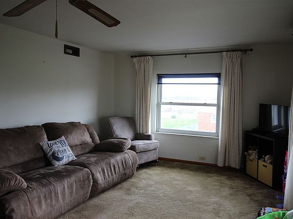 3rd image of 2571 E County Road 400 N