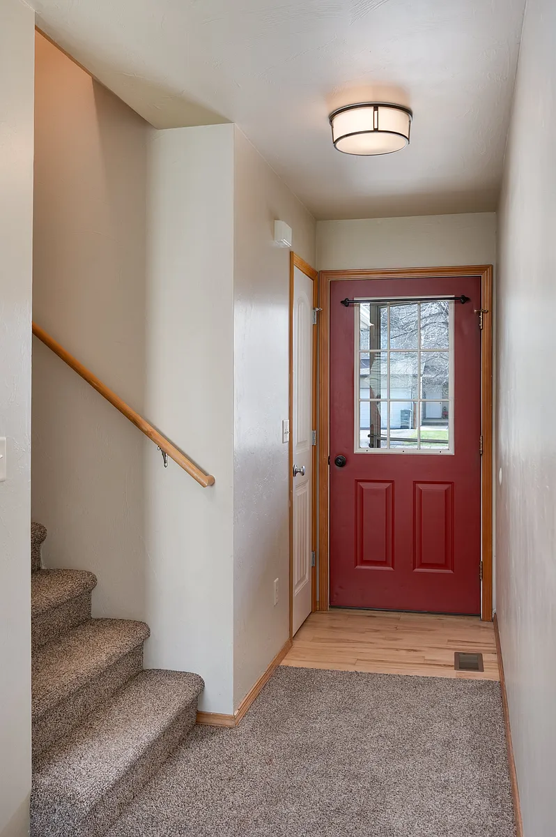 Building Photo - 157 E Magnolia Dr