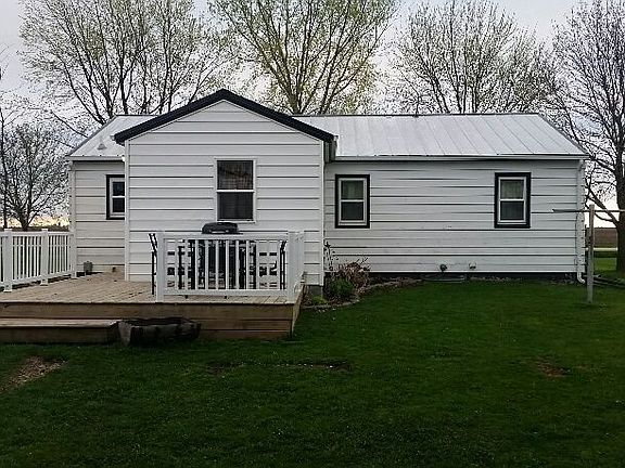 2nd image of 1730 Hawthorne Ave
