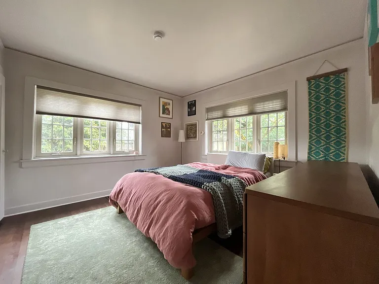 2430 SE Park Ave — Photo 21