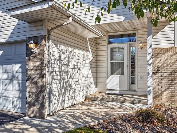 3rd image of 1085 Lilac Ct #0