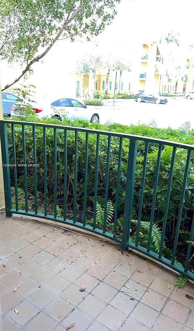 Palm Gardens At Doral Con — Photo 4