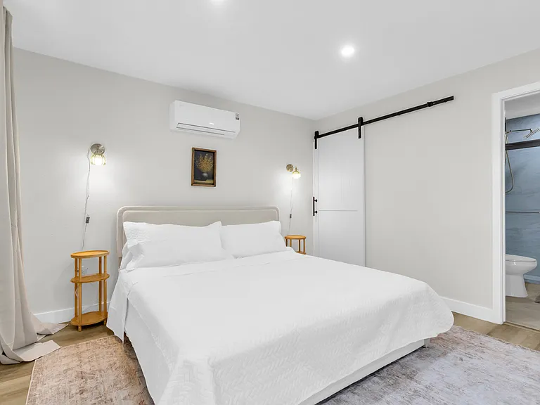 4121 Junius St #B — Photo 13