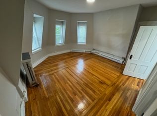 144 Walnut St #11, Manchester, NH 03104