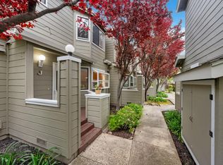 2071 Plymouth St APT J, Mountain View, CA 94043