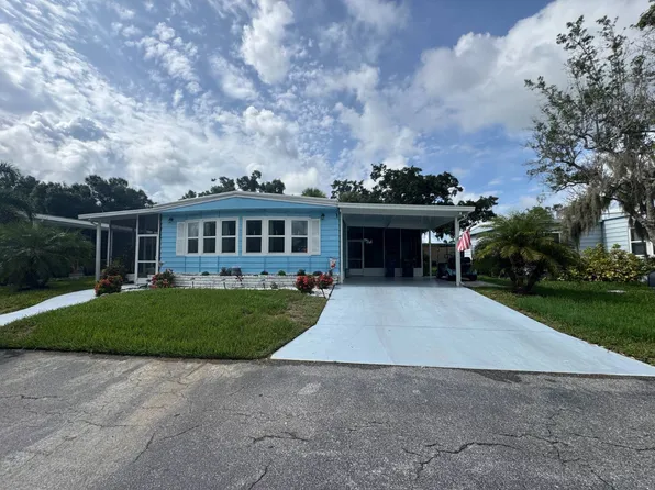 5824 Camelot Dr S, Sarasota, FL 34233