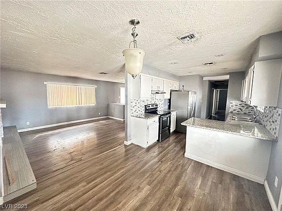 5th image of 4960 Mohave Ave