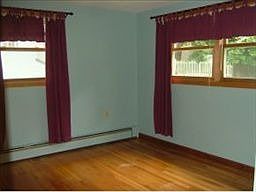 4th image of 54 Lawndale Ave