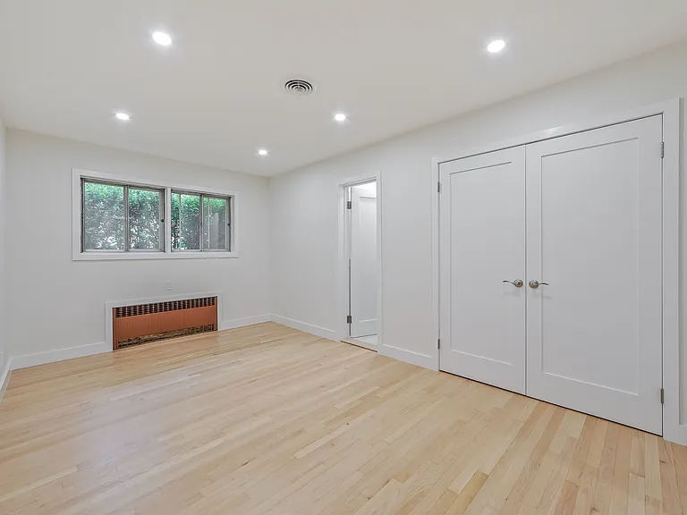 21 E Central Ave — Photo 17