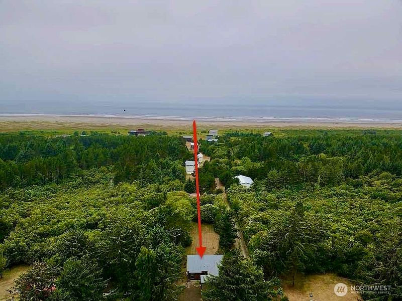 4th image of 813 Salmonbery Beach