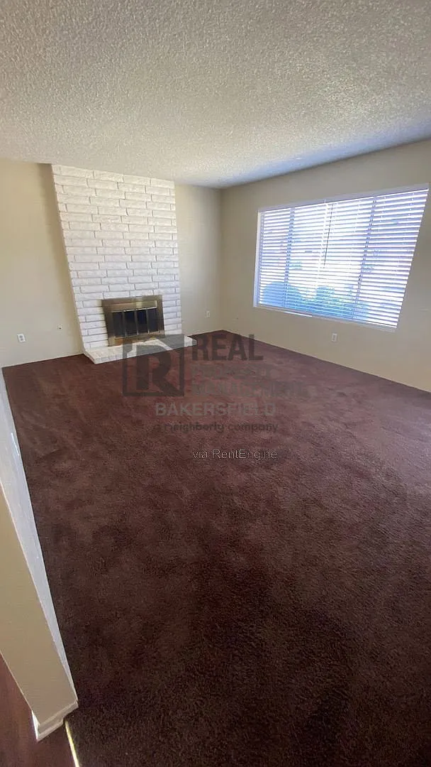 2 bed, 2.0 bath, 1100 sqft, $1,700 — Photo 3