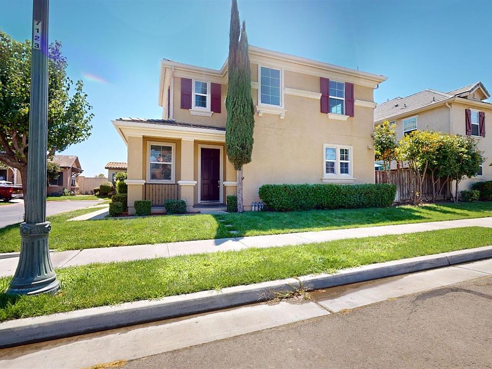 1st image of 17305 S Evening Breeze Ln