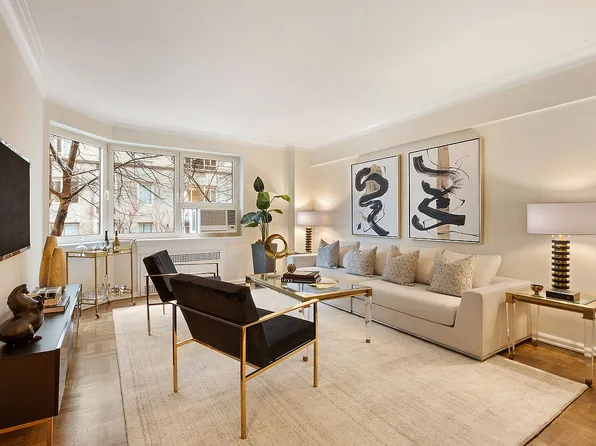 860 5th Ave APT 3E, New York, NY 10065
