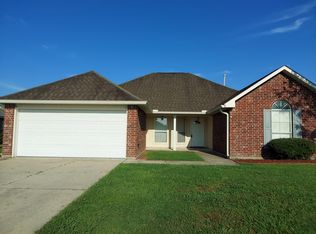 36044 Raleigh Dr, Denham Springs, LA 70706