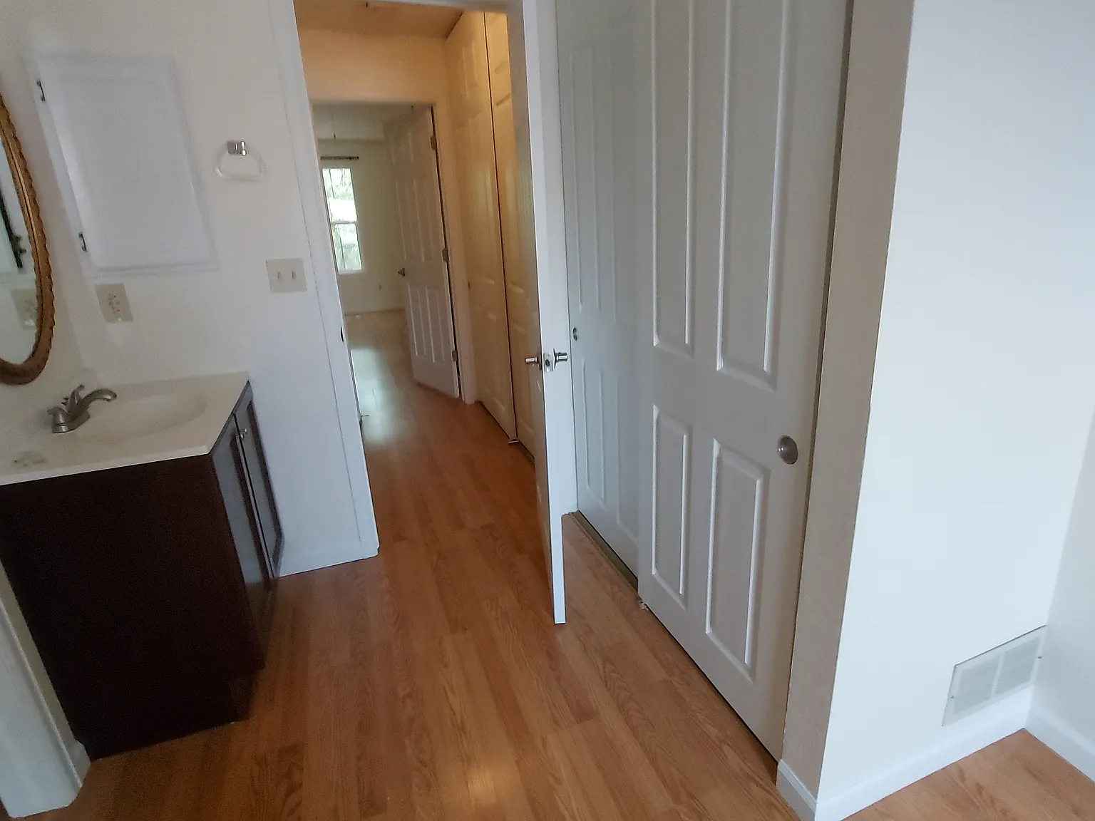 3 bed, 1330 sqft, $2,500 — Photo 3