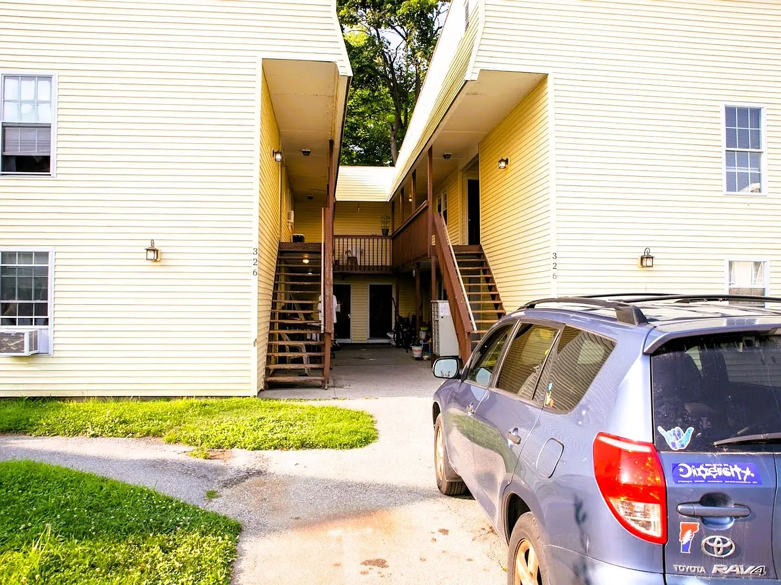 326 Pleasant Street — Photo 1