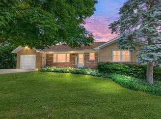 11608 Maple Ave, Hebron, IL 60034