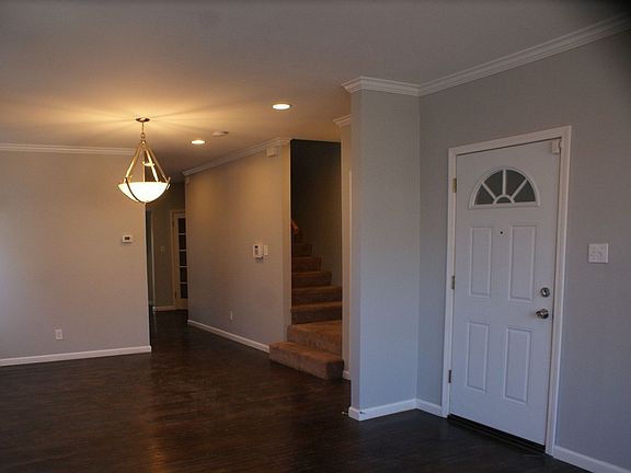 3rd image of 4158 W Pine Blvd #1