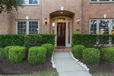 4th image of 1402 Lewis Creek Ct