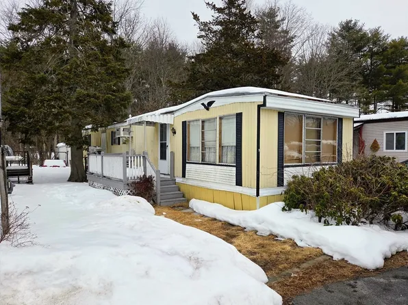 83 Clark Rd #L-19, Shirley, MA 01464