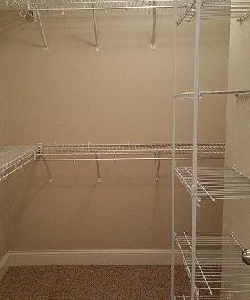4th image of 813 E Accipiter Cir