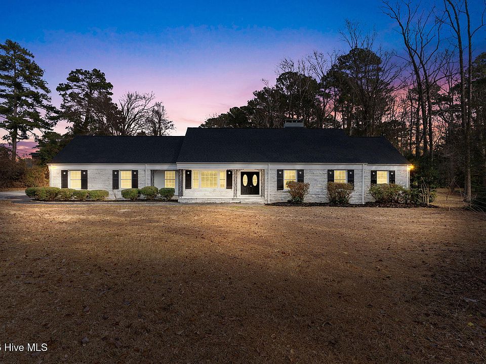 1st image of 305 Country Club Drive