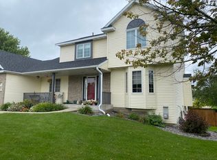 1922 Northern Viola Ln NE, Rochester, MN 55906