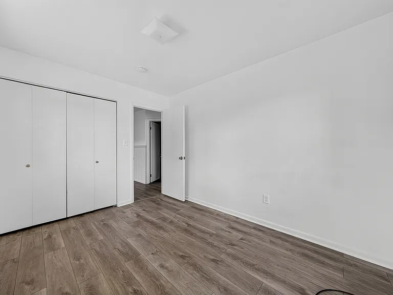 151 E McHattie St #10 — Photo 15