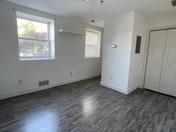 40 S Cherry St APT 1, Wallingford, CT 06492