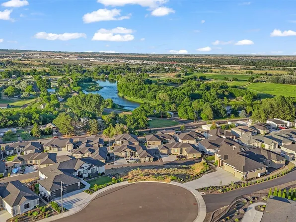 3560 Orchard St, West Richland, WA 99353