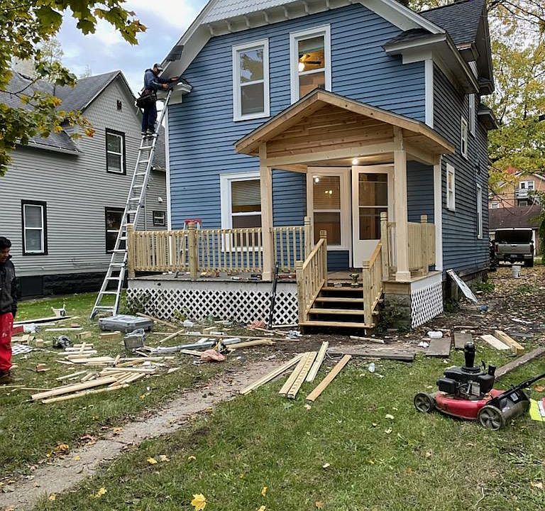 1st image of 1220 E Stockbridge Ave