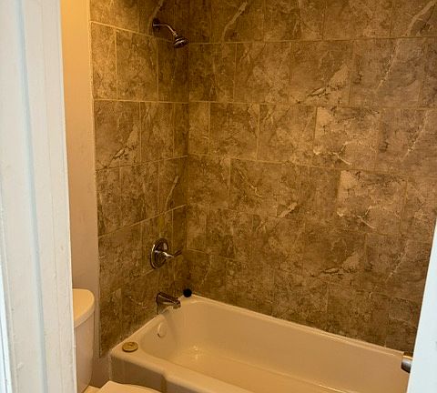 5th image of 737 Grant Ave #1B