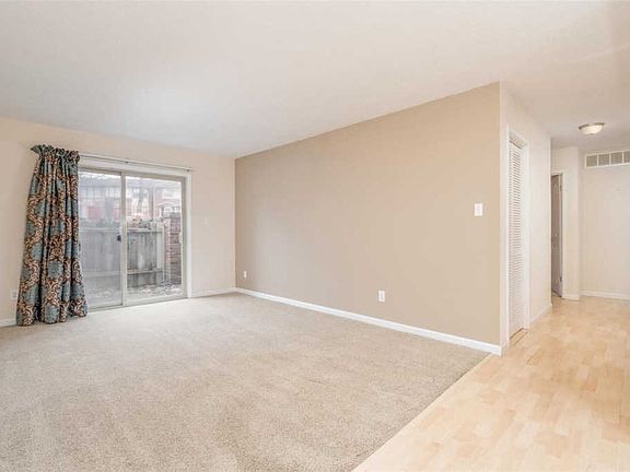 3rd image of 1431 Willow Brook Cv APT 4
