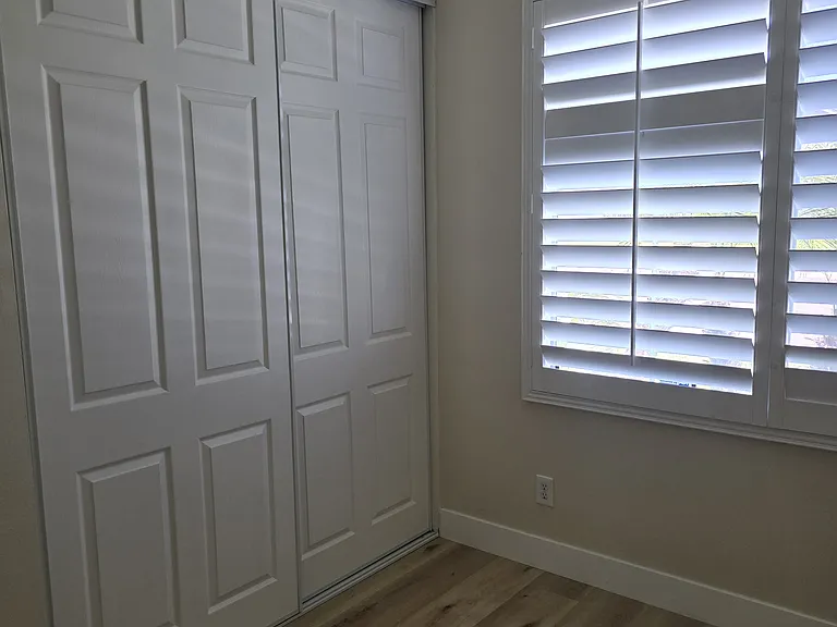Cedarwood Dr — Photo 2
