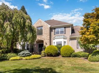8 Bedford Pl, Morristown, NJ 07960