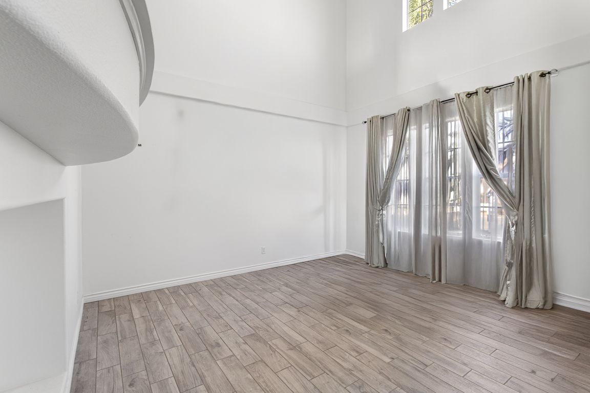 next background image