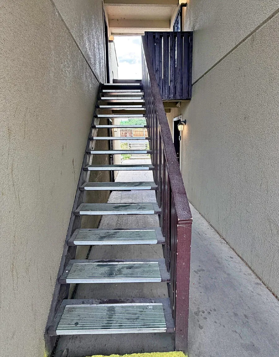 2 bed, 2.0 bath, 1138 sqft, $1,525 — Photo 3