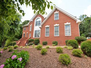 3301 Forest Shadows Dr, Chattanooga, TN 37421