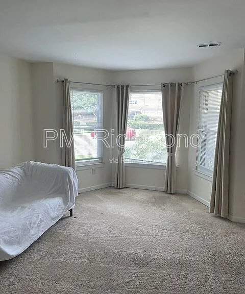 1411 Idlewood Ave — Photo 3