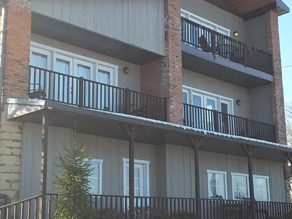 125 N Water St, Louisiana, MO 63353