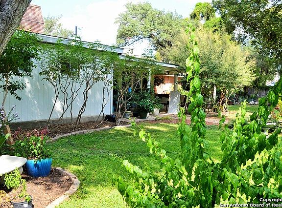 5th image of 214 Dalewood Pl