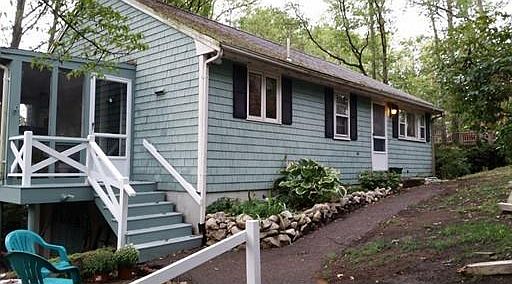 1st image of 2 Grandview Dr