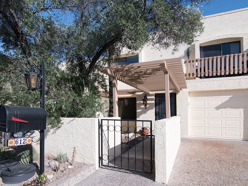 1st image of 612 E Camino Lujosa