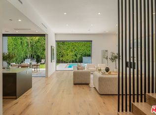 637 N Crescent Heights Blvd, Los Angeles, CA 90048