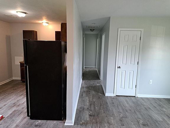5th image of 49 Pineywood Dr