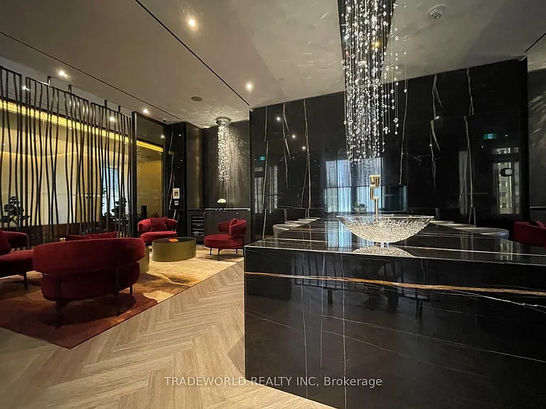 11 Yorkville Ave #5302 — Photo 29