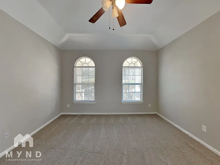 1039 Providence Blvd — Photo 13