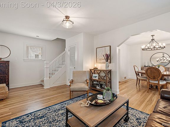4th image of 1007 Chester St
