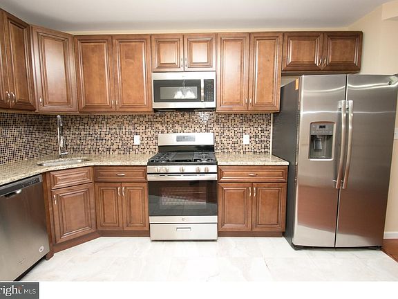 5th image of 6727 N Bouvier St